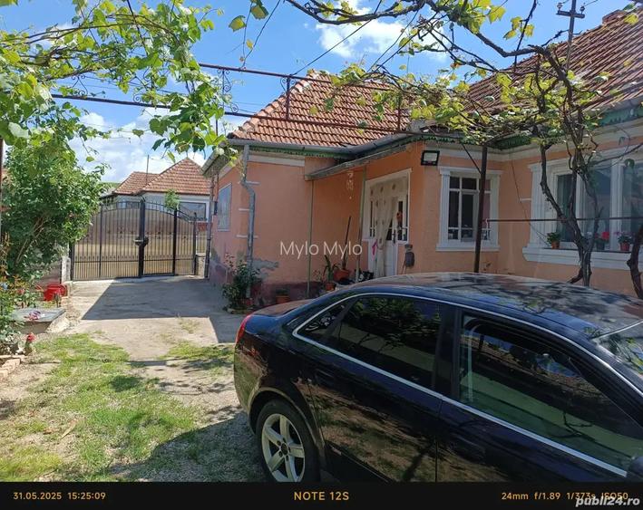 Vand casa locuibila Vand casa locuibila