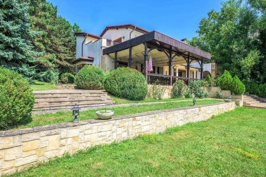 Vila neoromânească cu influențe toscane pe malul lacului Snagov - 38