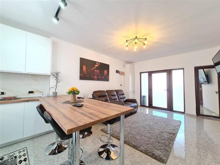 Vila moderna de 6 camere in zona Craiter - 12