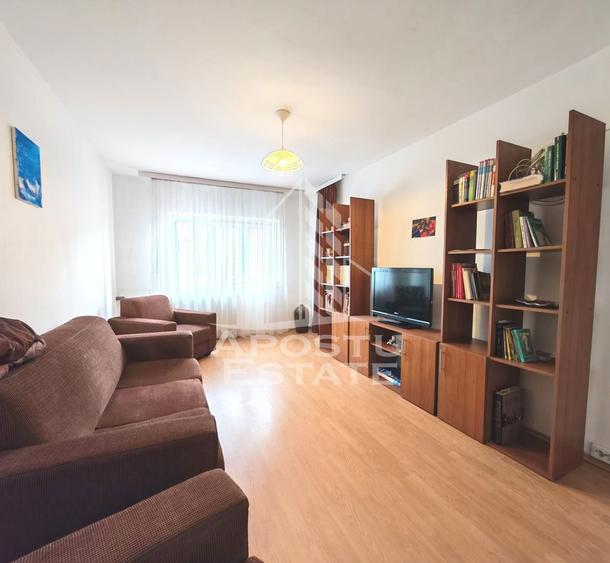 Apartament 3 camere, decomandat, etaj intermediar, zona Torontalului - 1
