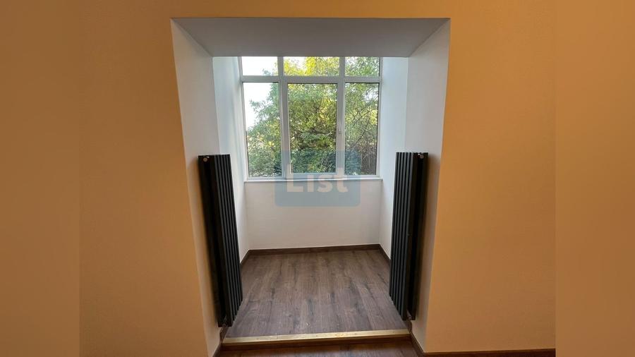Apartament cu 3 camere decomandat în Semicentral