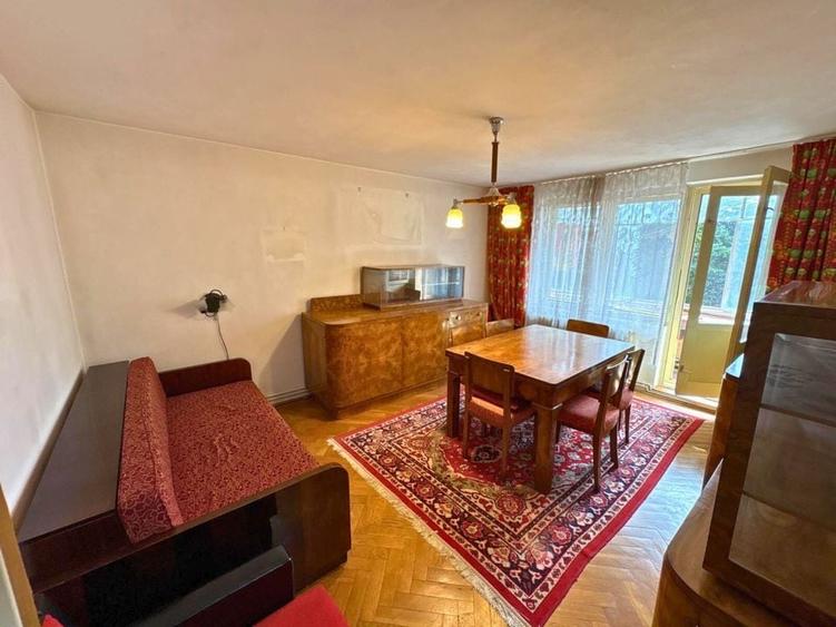 Apartament 3 camere decomandat str. Umbrei 61 mp parter/ etaj 1 - 1