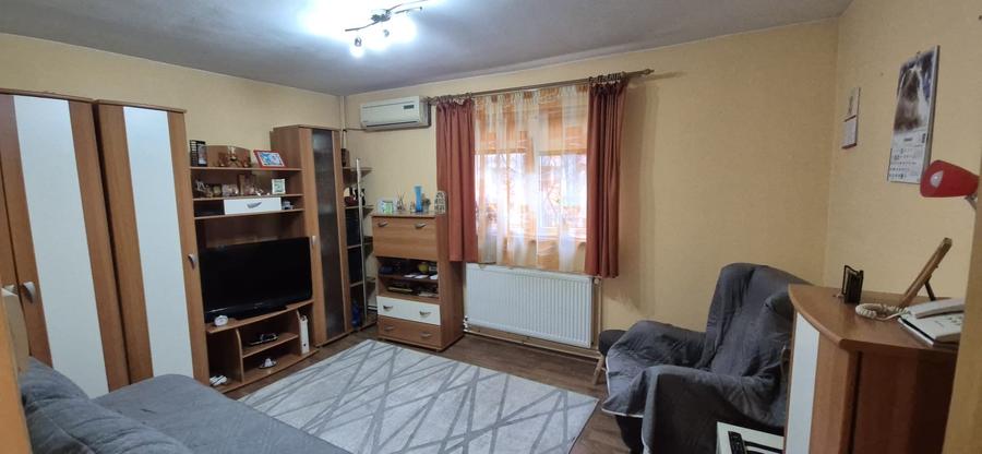 Luica - Garsoniera centrala proprie , ideal investitie - 2