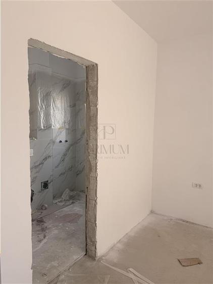 Apartament cu 3 camere decomandat în Giroc