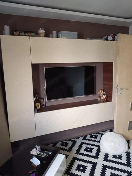 Apartament cu 3 camere decomandat în Odobescu
