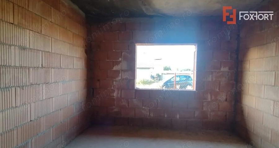 Casă cu 4 camere cu Teren 499 Mp în Becicherecu Mic