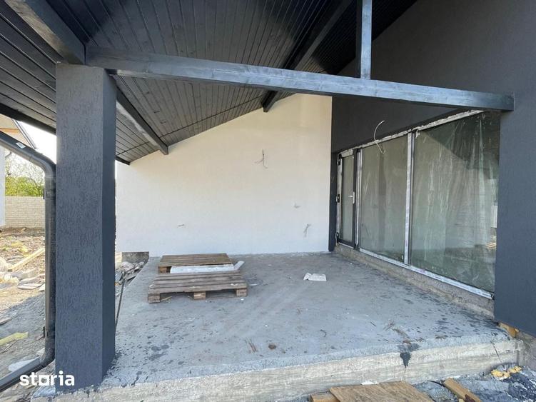 Casă cu 4 camere cu Teren 362 Mp în Clinceni
