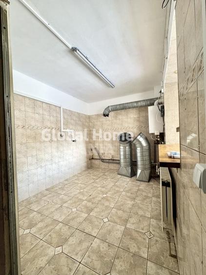 Casă cu 5 camere cu Canalizare în Dorobanți
