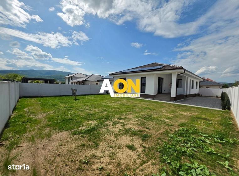 Casă cu 4 camere în Micești