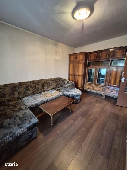 Garsoniera semidecomandata, et. 3/4, Rovine- ?coala 39, 64.000 Euro - 3