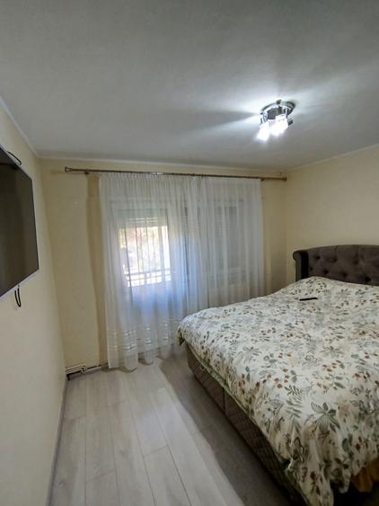 Apartament 3 camere Carpati 2 etaj 1 - 4