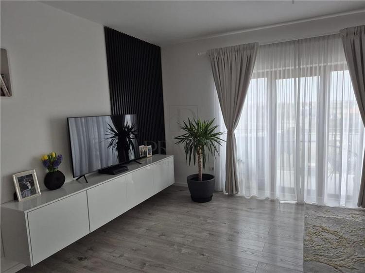 GIROC - 3 CAMERE - 2 LOCURI DE PARCARE - MOBILAT SI UTILAT - POD PROPRIU - 3