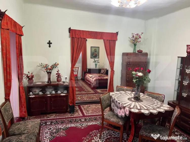 Casa de vanzare, cu 3 camere, 85 mp, zona semicentrala - 6