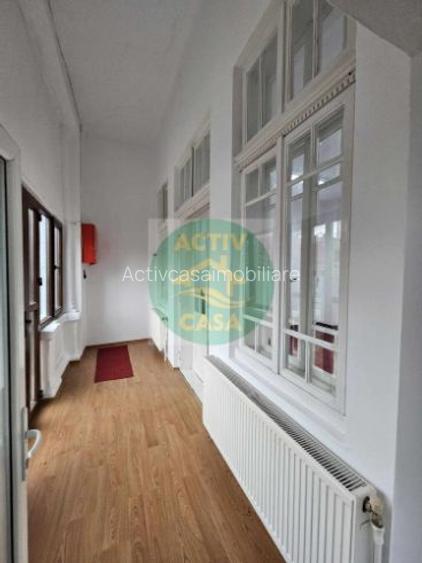 Casa de inchiriat- spatiu comercial/spatiu de locuit Casa de inchiriat- spatiu comercial/spatiu de locuit