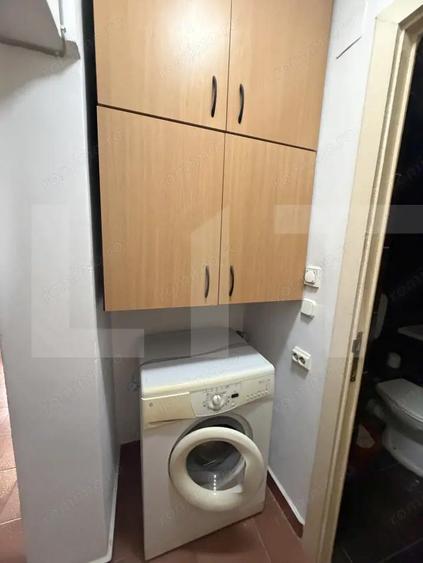 Apartament Spa?ios cu Etaj 4 Camere Zona Intim - 8