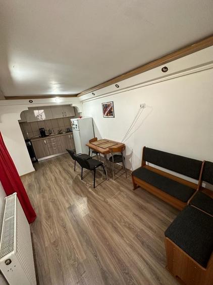 CASA SINGUR CURTE ZONA SCHEI - 9