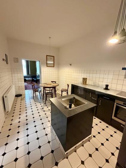 Apartament 2 camere, 71 mp, tavan inalt 3,30 m, garaj, Centru - 1