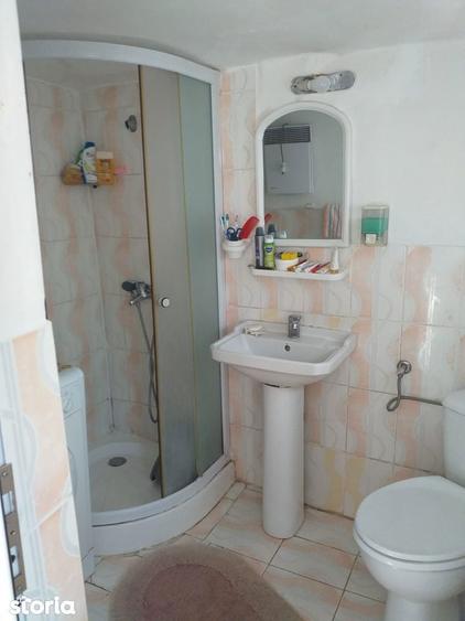 Casa de vanzare, Cocorastii Caplii , jud Prahova 7 camere, - 10