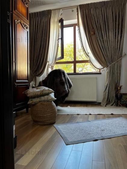 Apartament 3 camere. Piata unirii. Zona Centrala. Etaj intermediar - 3