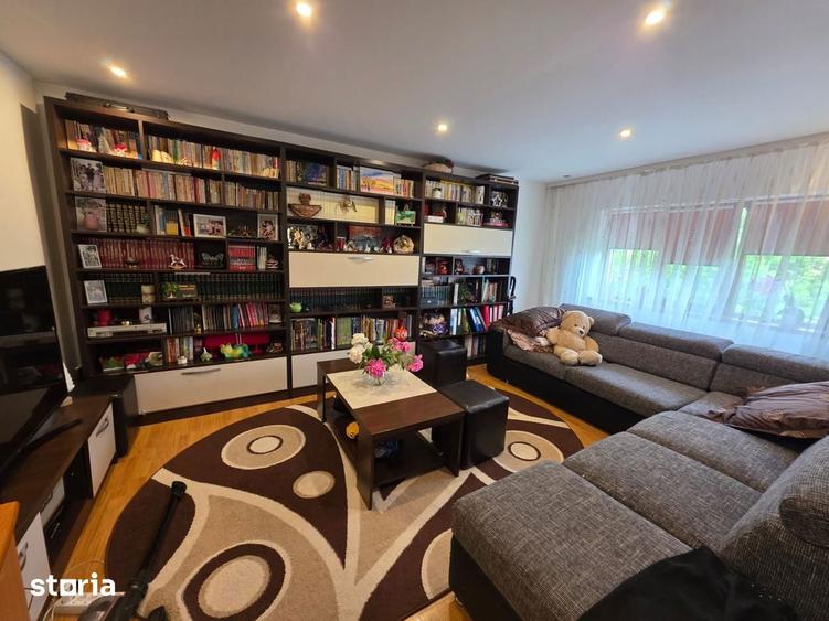 3 camere Bulevardul Roman Mu?at, etaj intermediar, decomandat, mobilat - 1