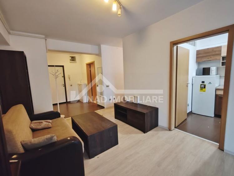 Apartament cu living, bucatarie si nisa de dormit zona Iulius Mall - 1