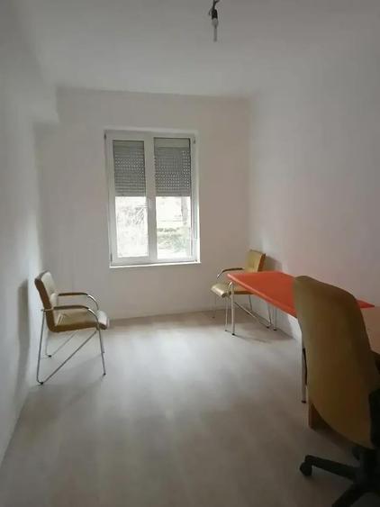 De vanzare apartament cu 3 camere, semidecomandat, renovat, incalzire in pardoseala - 3