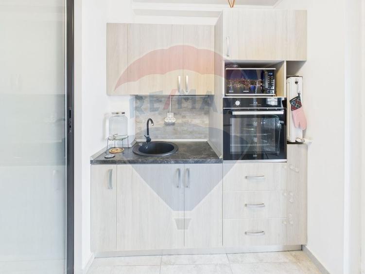 Apartament 3 camere - Titan,  balcon generos și 2 locuri de parcare - 16