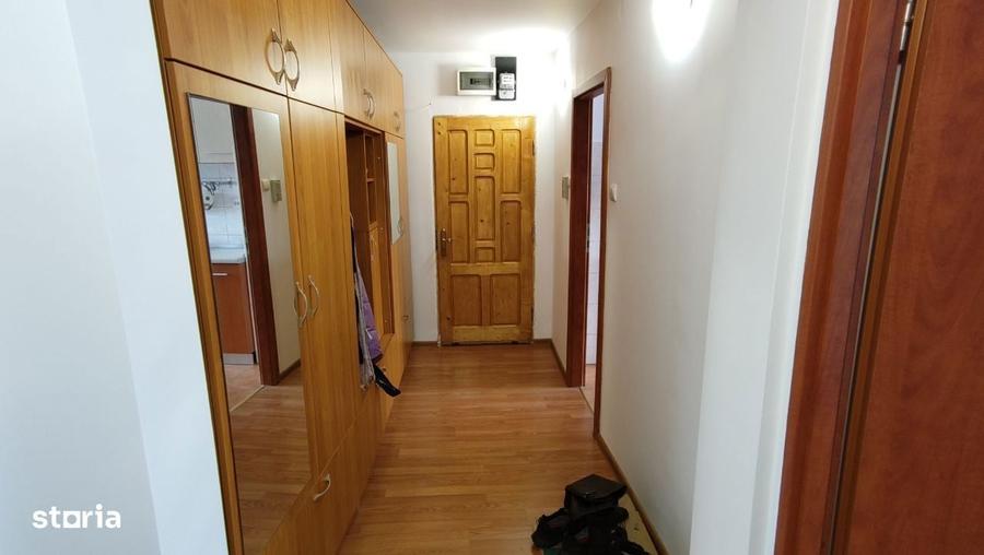 Proprietar, 2 camere dec, Tractoru, 51mp, et 3/4, renovat, loc parcare - 4