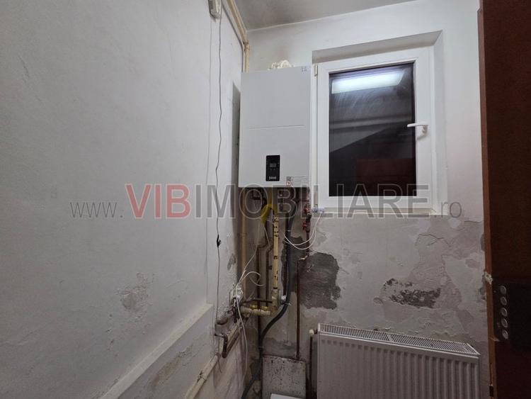 Garsoniera la demisol | Piata Romana - 3