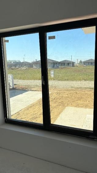 Casa noua parter cu PANOURI FOTOVOLTAICE, teren 553 mp - 11