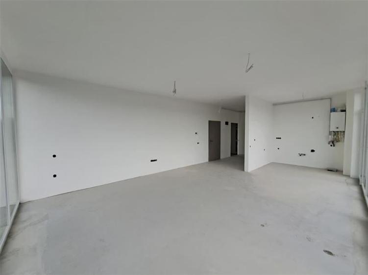 Penthouse, 110 mp utili + 137 mp terasa, situat in Sopor! - 4