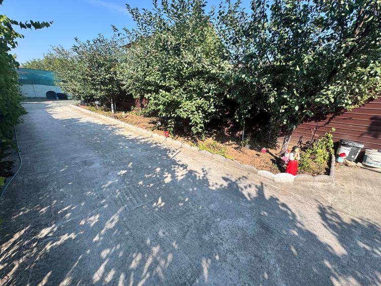 Casa P+1+M. 5 cam. Util 143mp. Teren 307mp. - 1