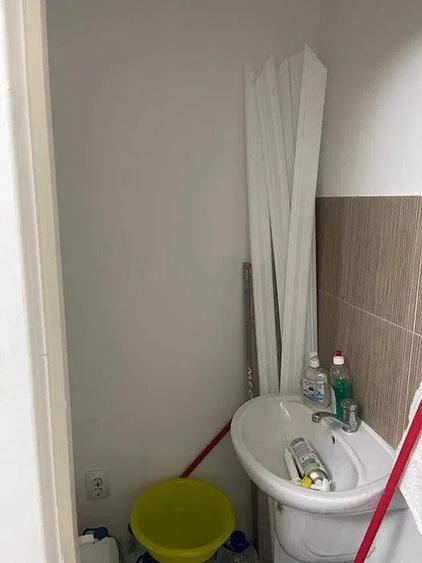 Dau in chirie spatiu comercial autorizat inclusiv pt. activitati med. - 5