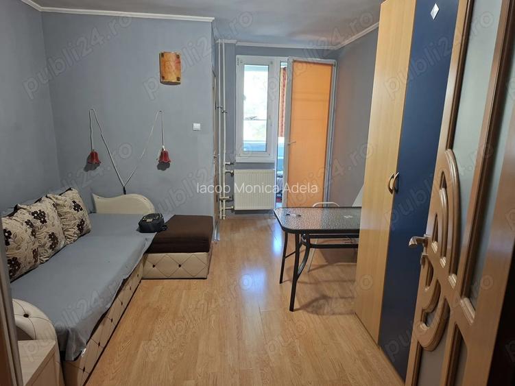 Inchiriez garsoniera