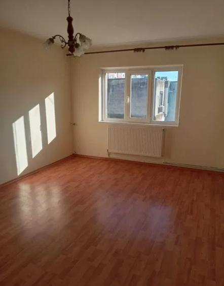 Apart 3 cam, luminos si spatios, langa Biblioteca Judeteana - 1