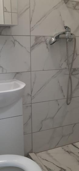 Camera cu baie- proprie- renovata- Tractorul  - 7