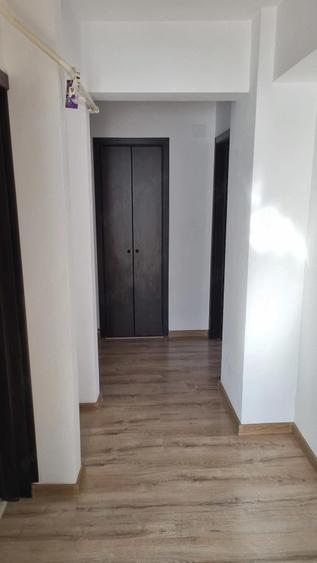 Inchiriez apartament cu 2 camere - 1