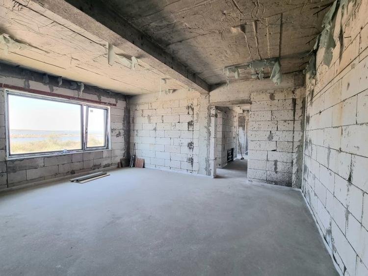 Casa P+1 in Navodari, cartier Midia Sat, vedere spre Lacul Tasaul - 8