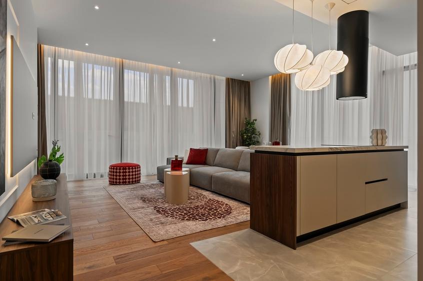 Apartament cu 4 camere semidecomandat, mobilat în Cotroceni