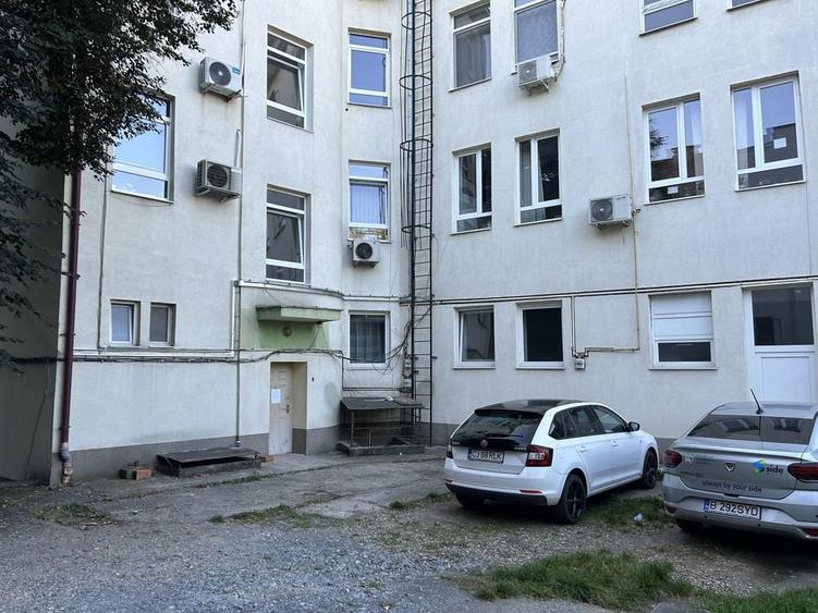 Inchiriez spatiu pentru activitati medicale cu sala asteptare - 1