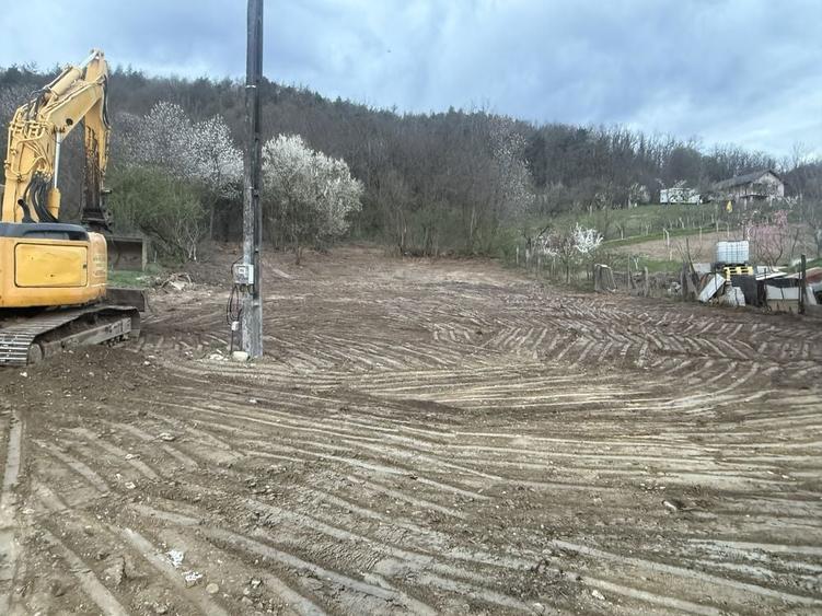 Teren intravilan Maracineni Argeselu - 1