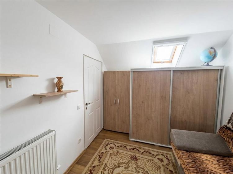 Casă cu 2 camere cu Teren 130 Mp în Cantemir