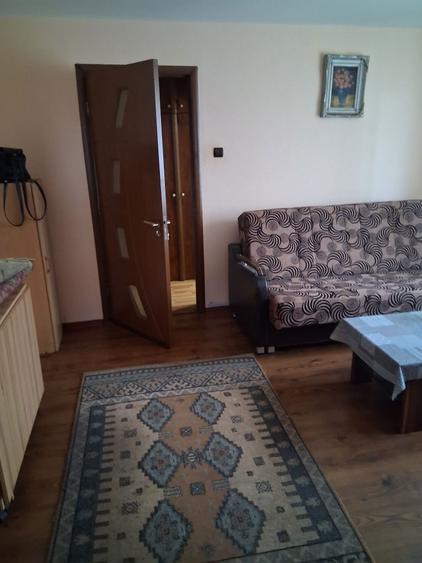 Inchiriez apartament - 2