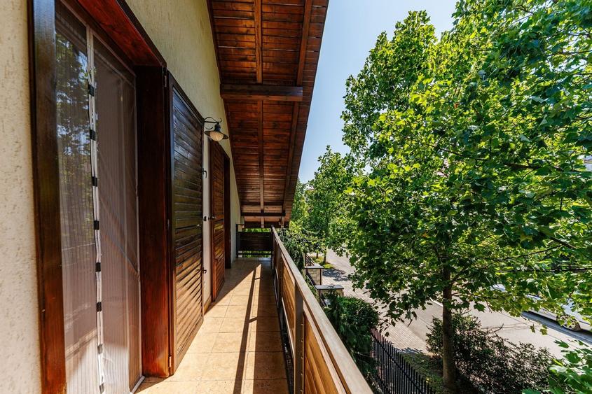 Locuiește lângă pădure, dar cu toate facilitățile la îndemână - 26