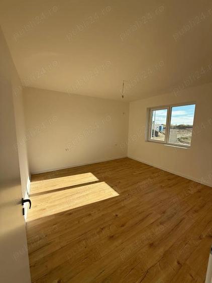 Ap 3 cam - 68 mp utili - curte 46 mp utili de vanzare - 7