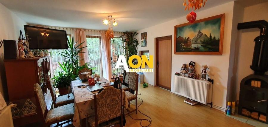 Casa5 camere + garaj si anexa, 507 mp teren,  zona Schit - 10