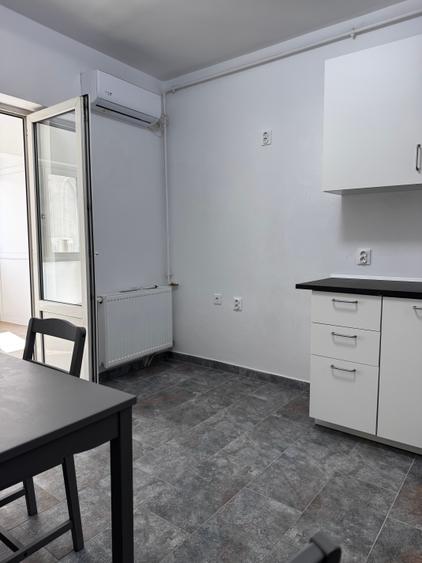 Ofertă închiriere apartament 3 camere Mall Vitan, Bd, Unirii la 5min. - 13