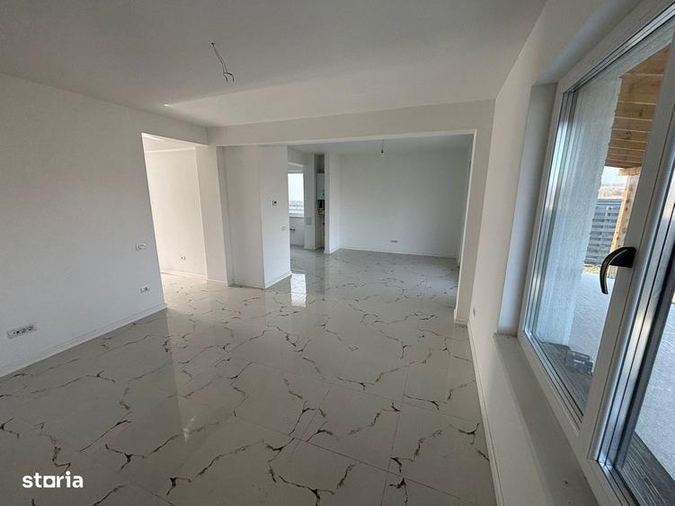 Vila moderna cu teren generos in Corbeanca langa Paradisul Verde - 3