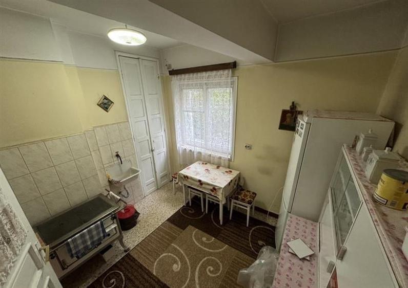 Etaj1,Tractorul, Brasov - 3