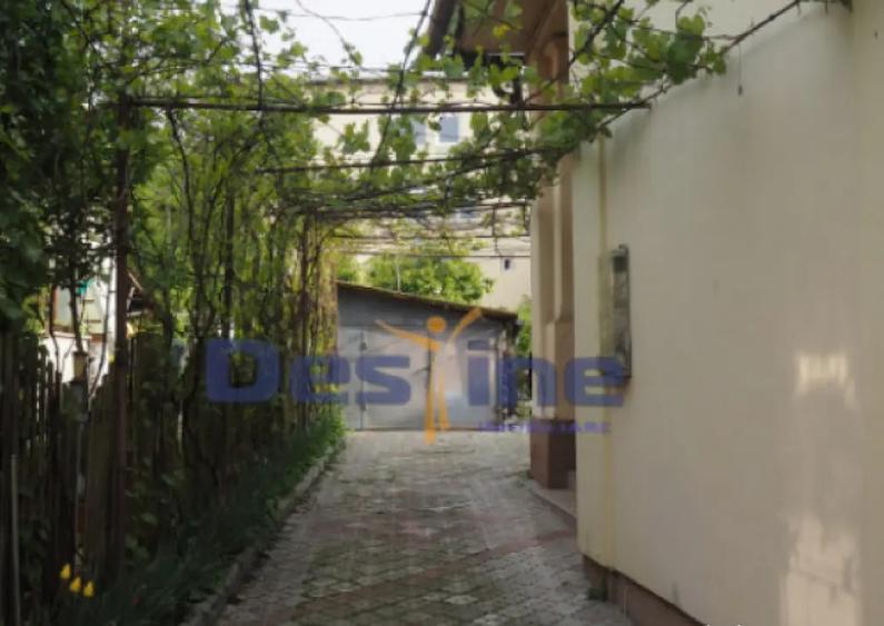 VAND CASA IN CENTRUL VECHI,DEJ,CURTE COMUNA,DE RENOVAT - 14